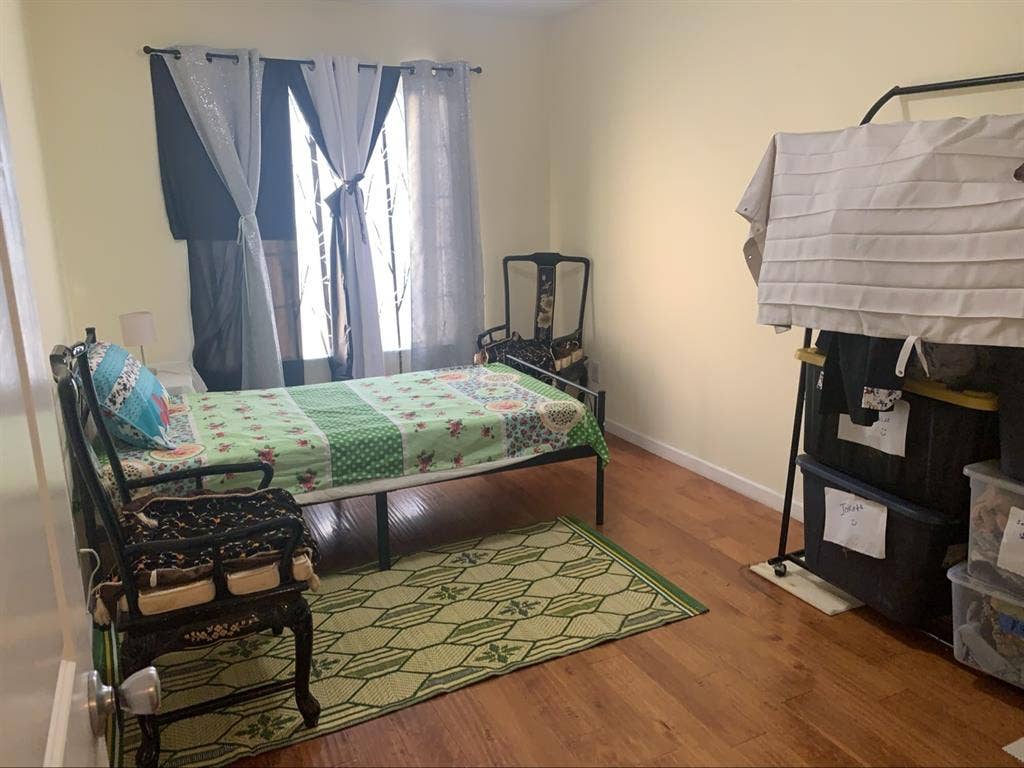 Private room for rent for female on