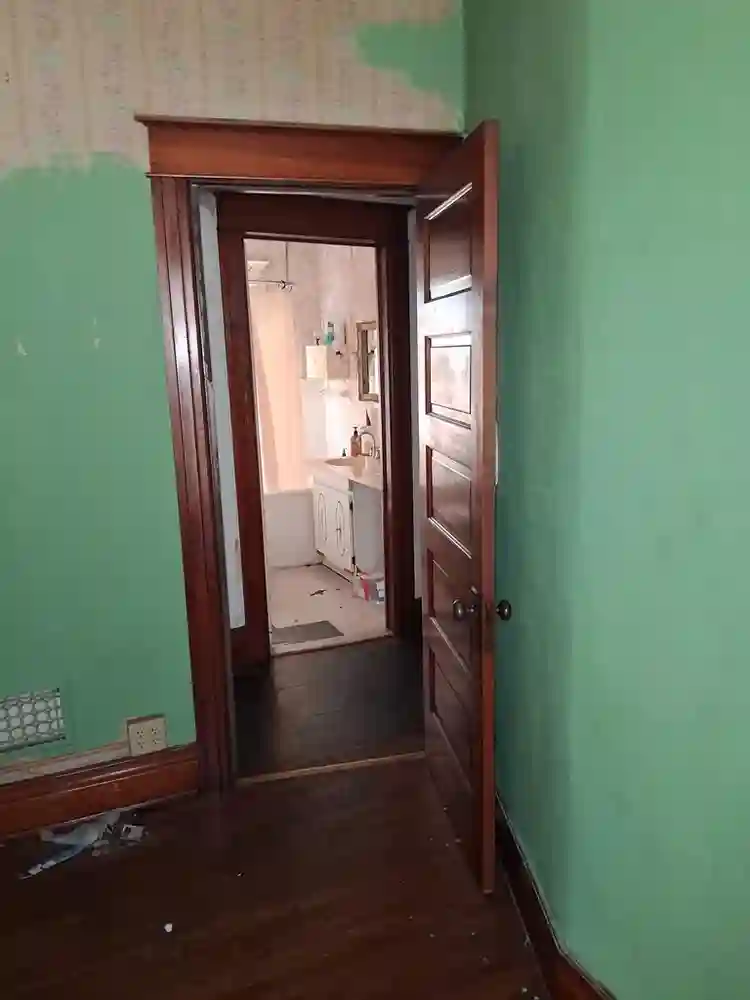 Mid sized room