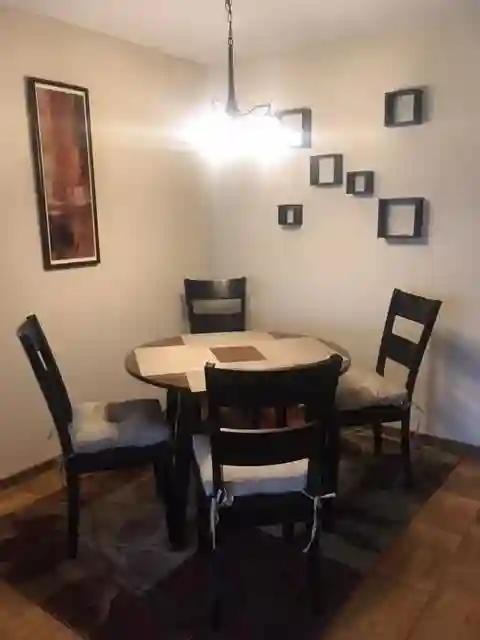 Looking for a male roommate