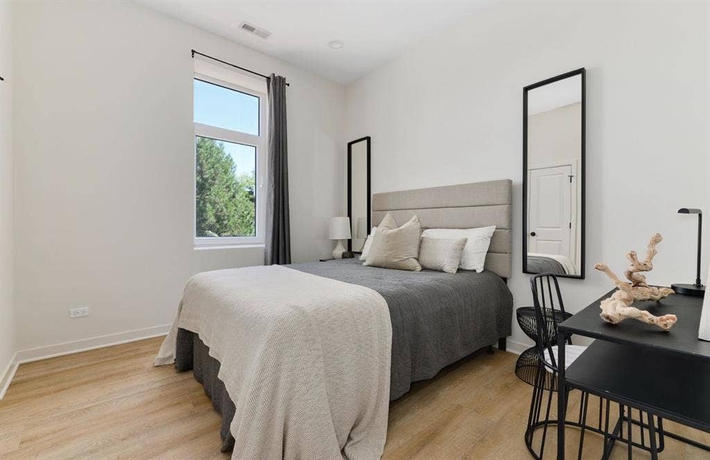 Apartment Available for Sublease