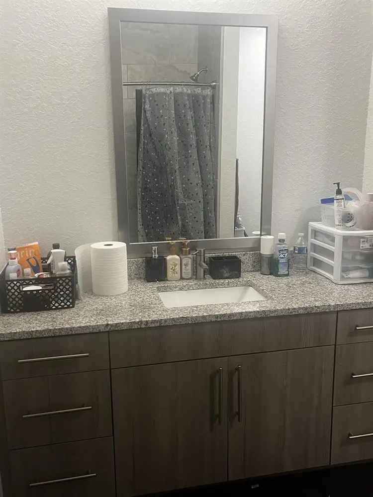 1BR/1BA in 2BR/2BA