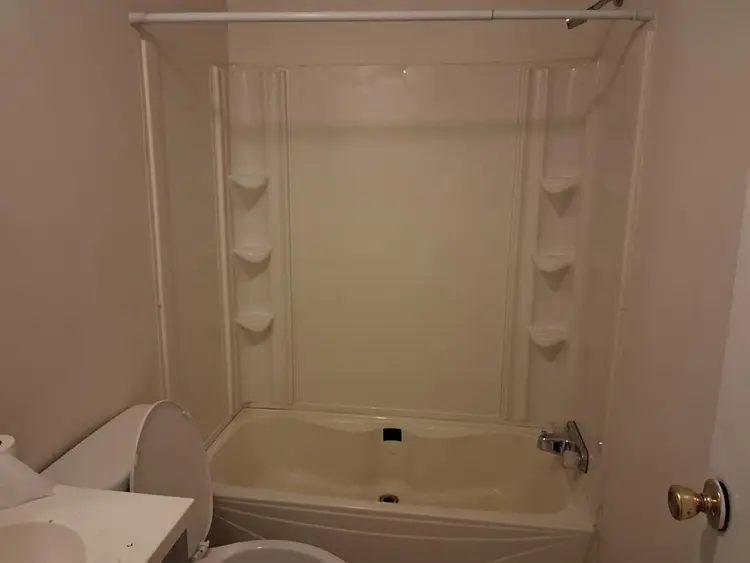 🏠Room for rent- North Charleston
