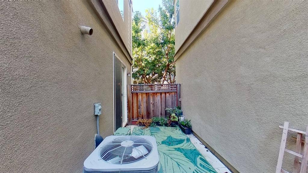 1 BR in Hayward