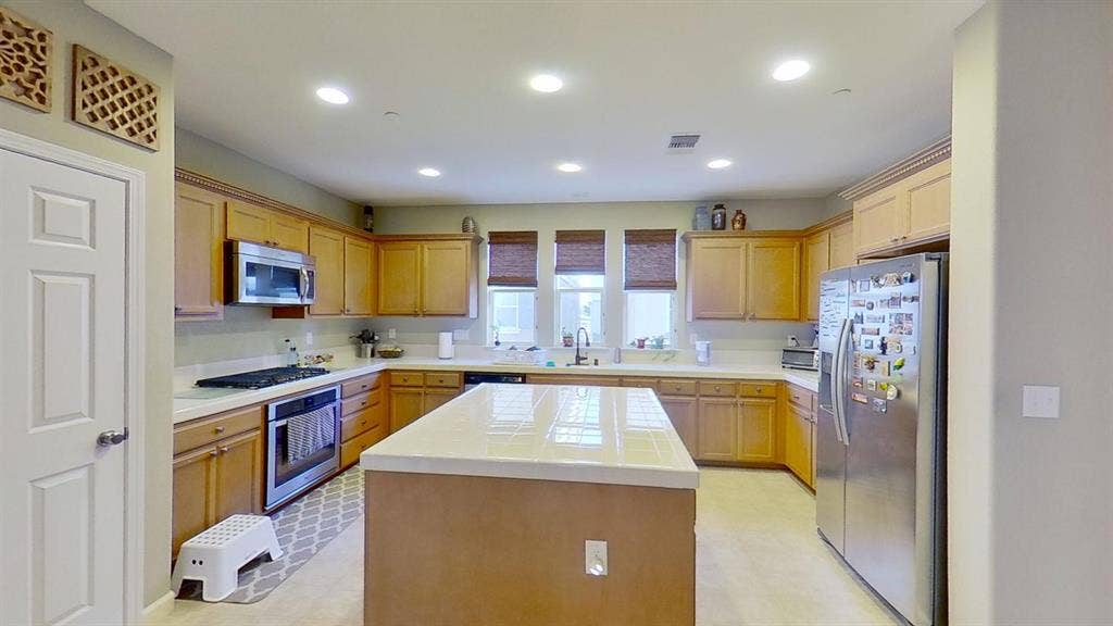 1 BR in Hayward