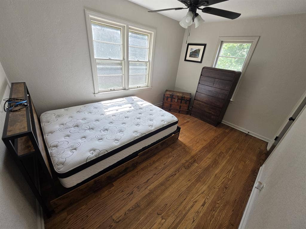 Looking for a 2nd tenant