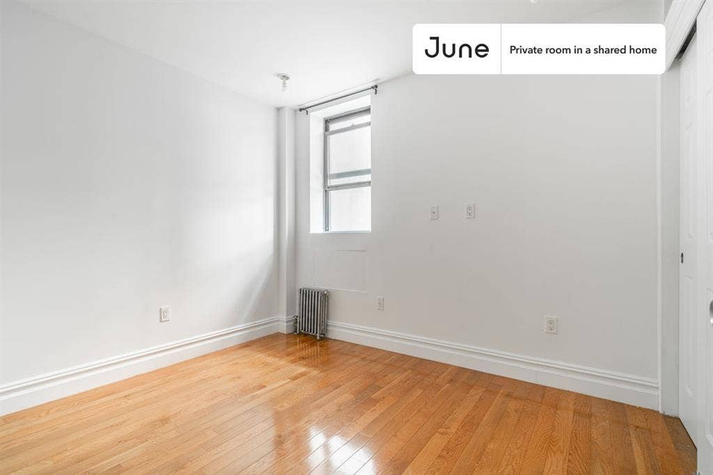 2 BR in New York City