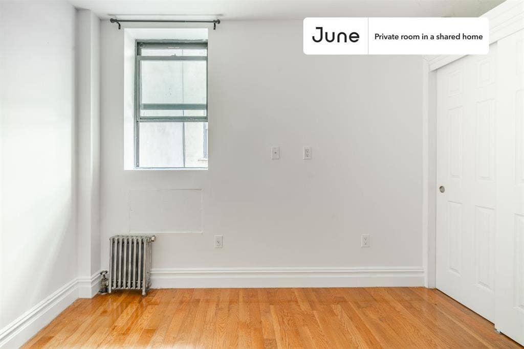 2 BR in New York City