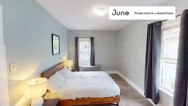 7 BR in Boston