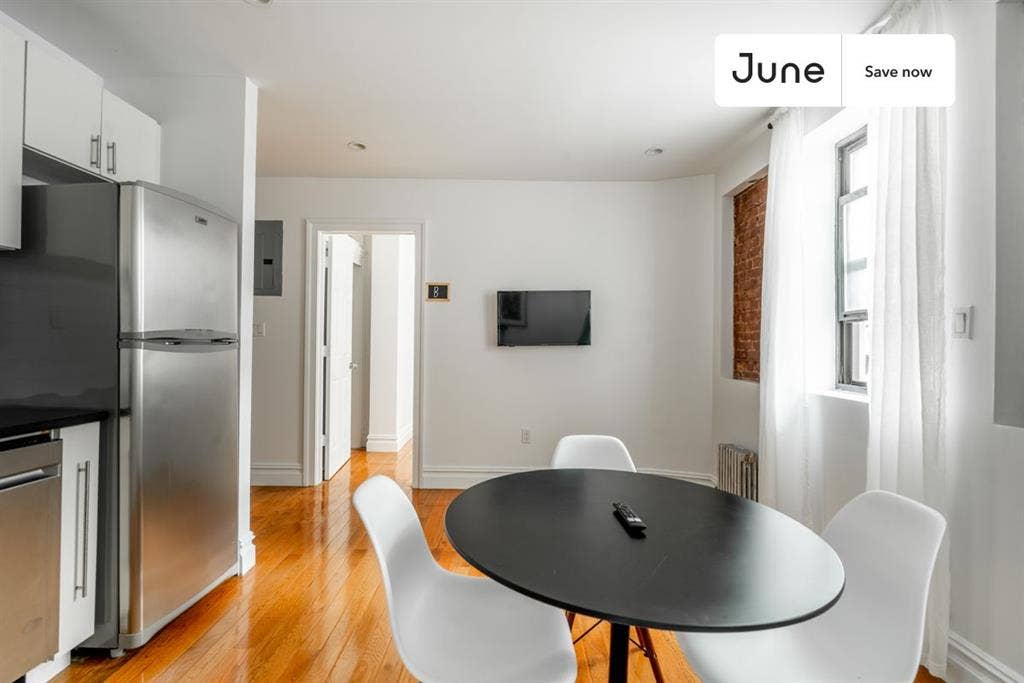 2 BR in New York City