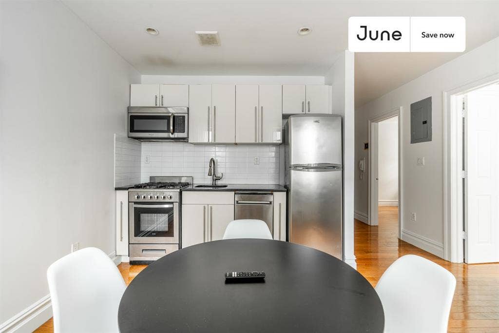 2 BR in New York City