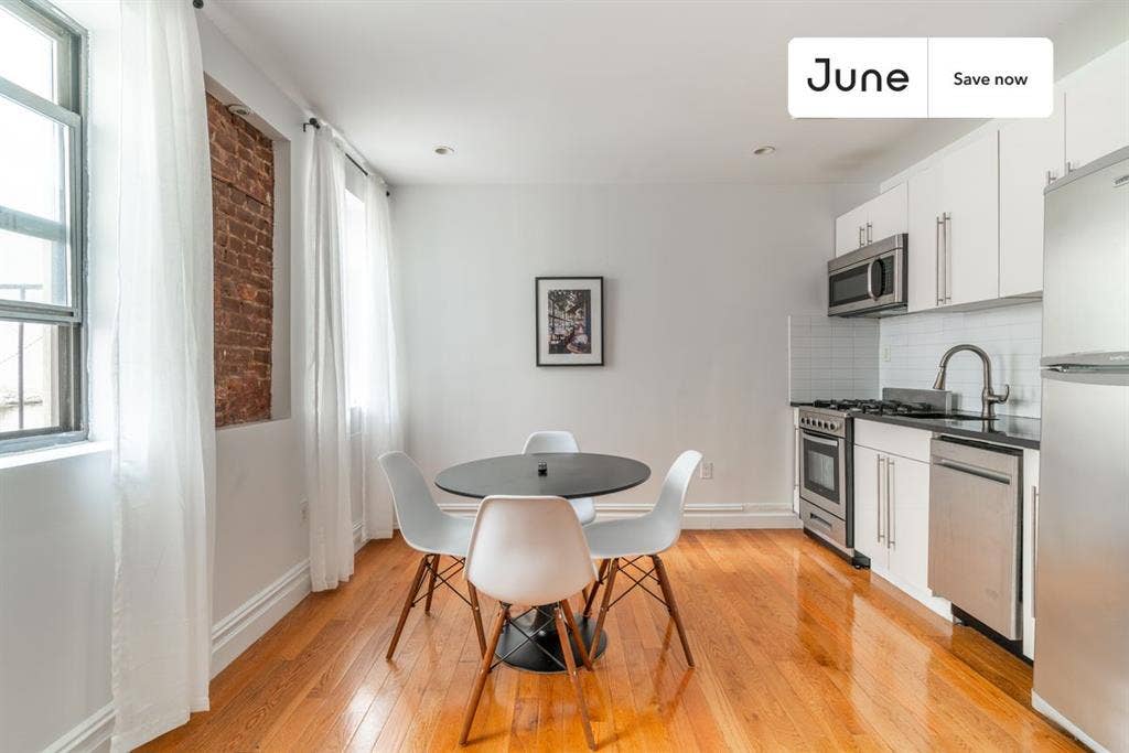 2 BR in New York City