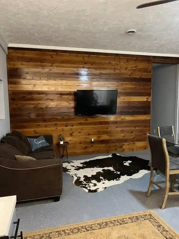 2 bed 1 bath apartment