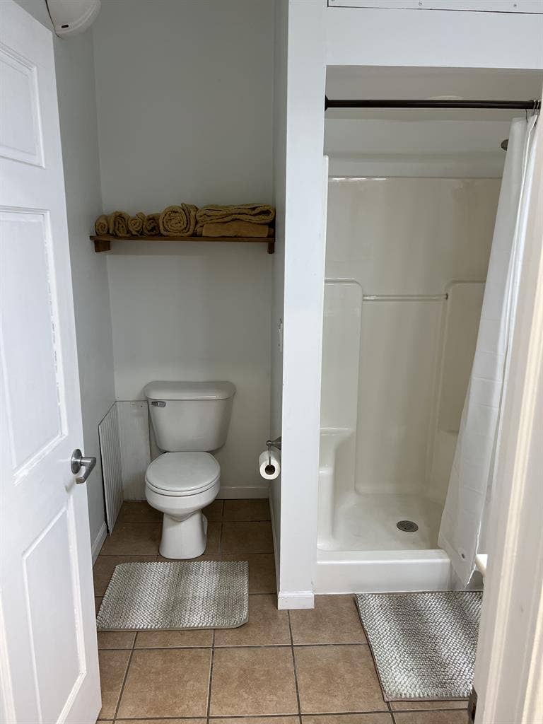 2 bed 1 bath apartment