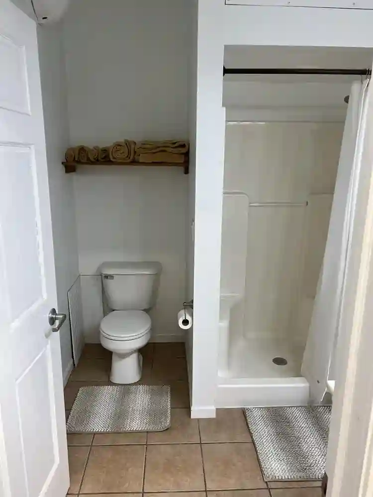 2 bed 1 bath apartment