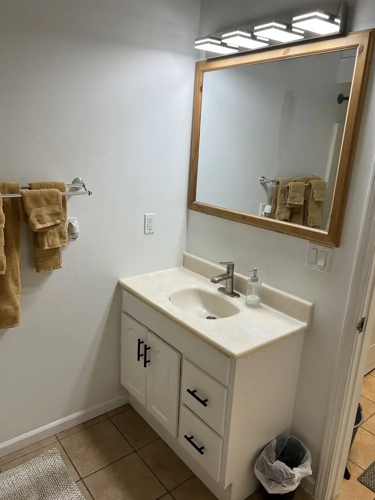 2 bed 1 bath apartment