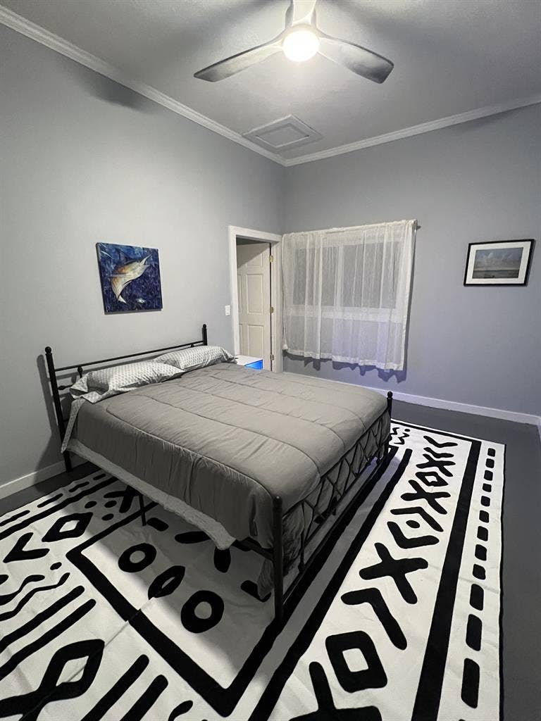 2 bed 1 bath apartment