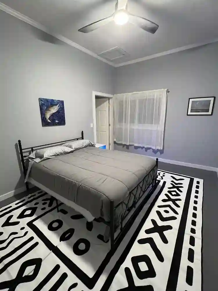 2 bed 1 bath apartment