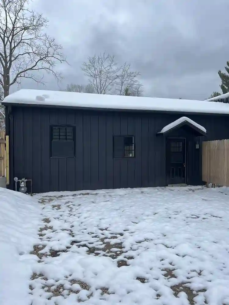 2 bed 1 bath apartment