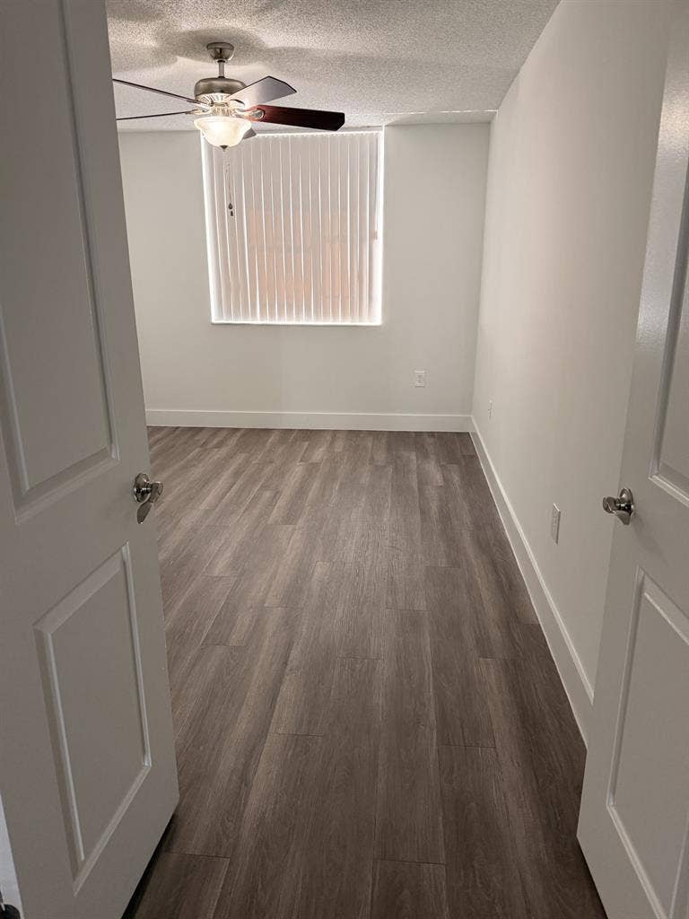 Se renta habitación en el Doral, FL