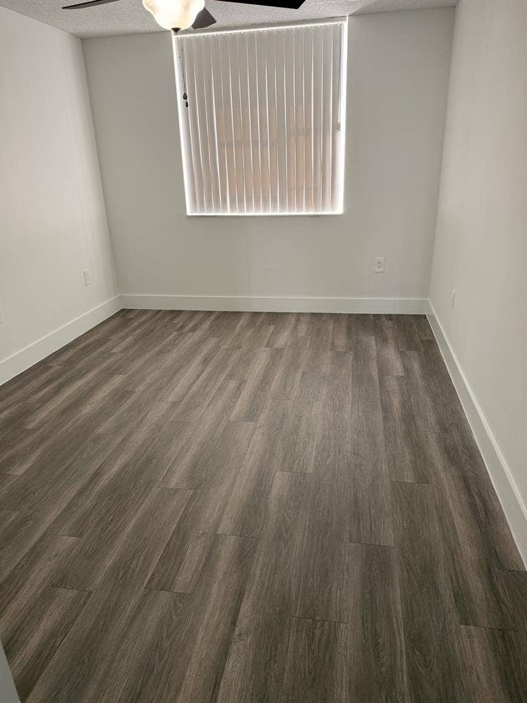 Se renta habitación en el Doral, FL