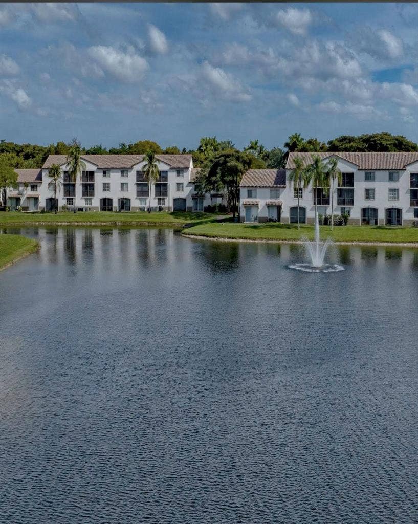 Se renta habitación en el Doral, FL