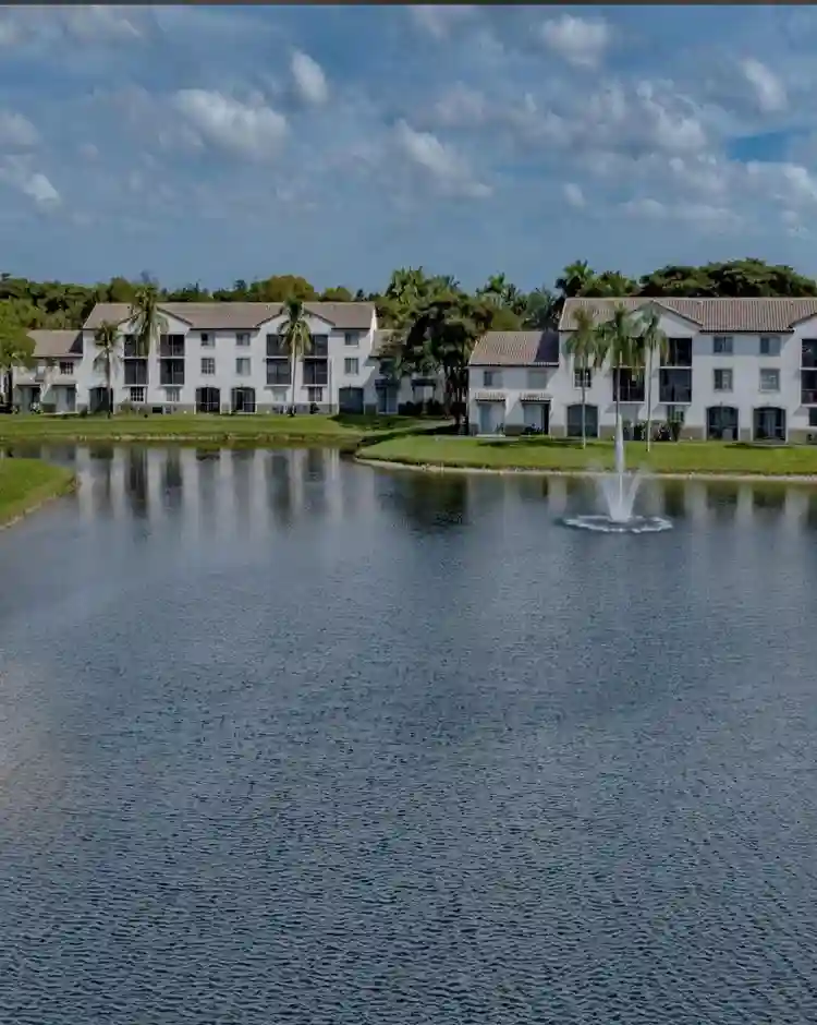 Se renta habitación en el Doral, FL