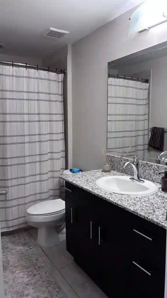 Looking for Roomie to Casa Vera Apt