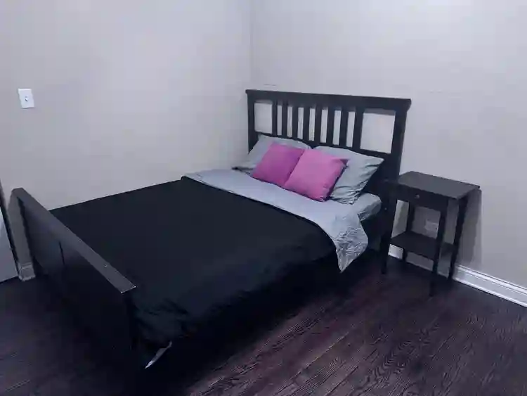 Bellwood room for rent