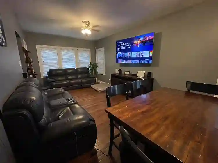 Bellwood room for rent