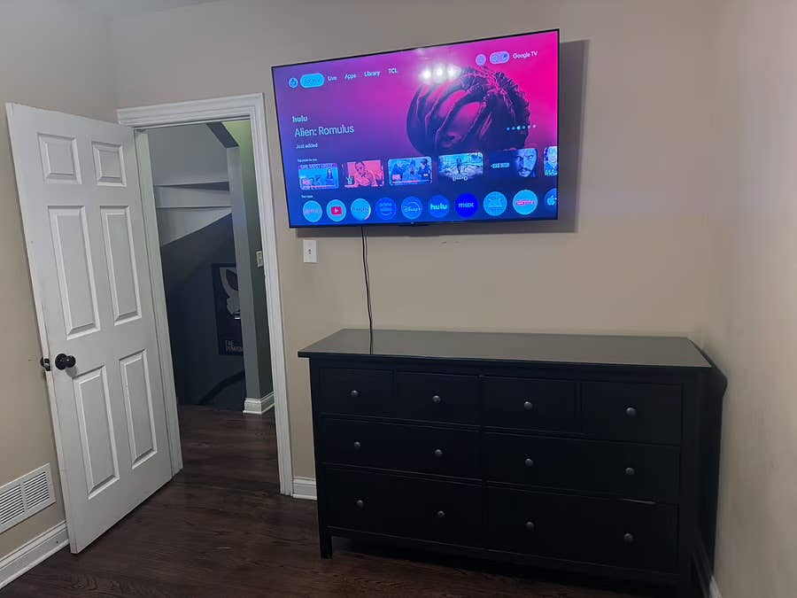 Bellwood room for rent