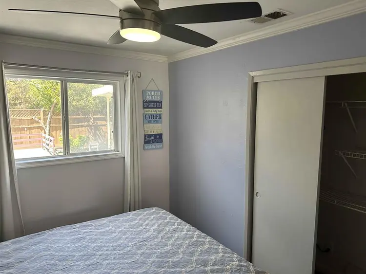 1 bedroom with bath for rent