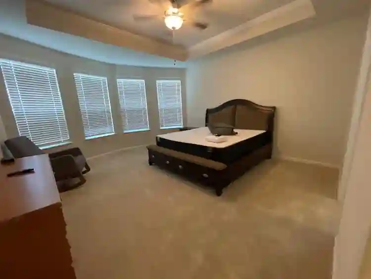 5 BR in Leander