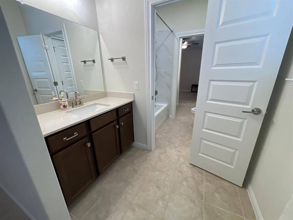 5 BR in Leander