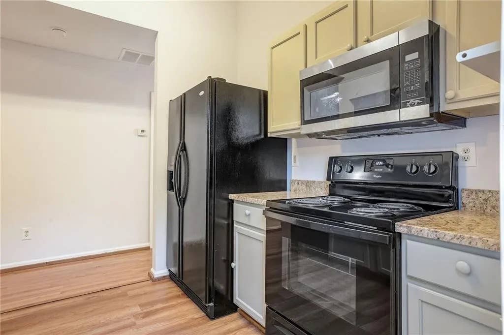 3 BR in Union City