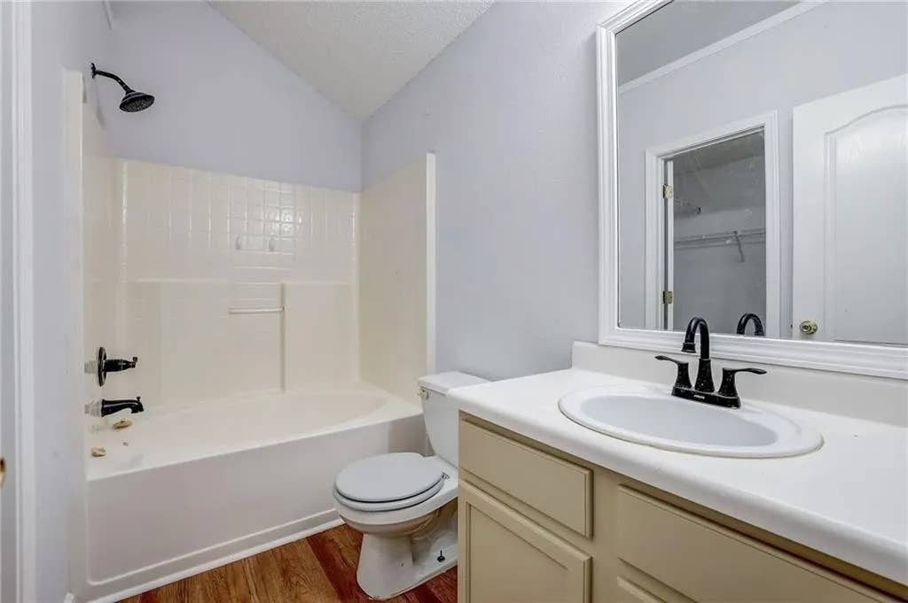 3 BR in Union City
