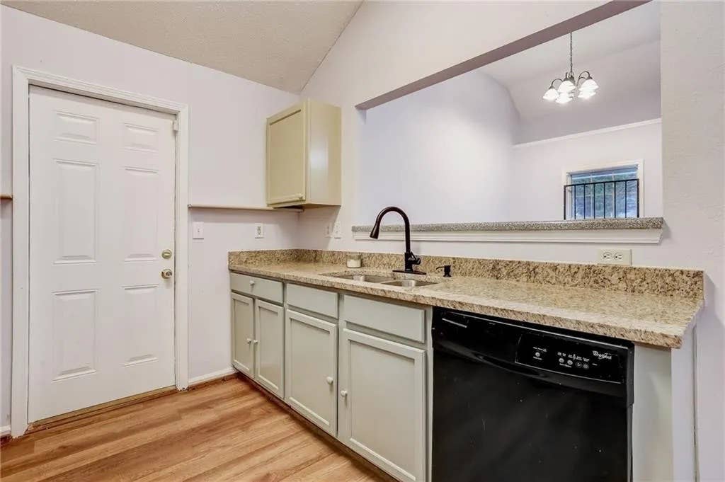 3 BR in Union City