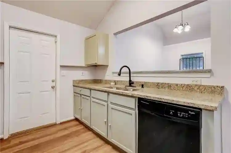 3 BR in Union City