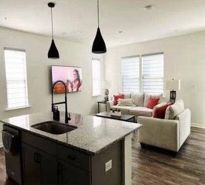 4 BR in Chapel Hill