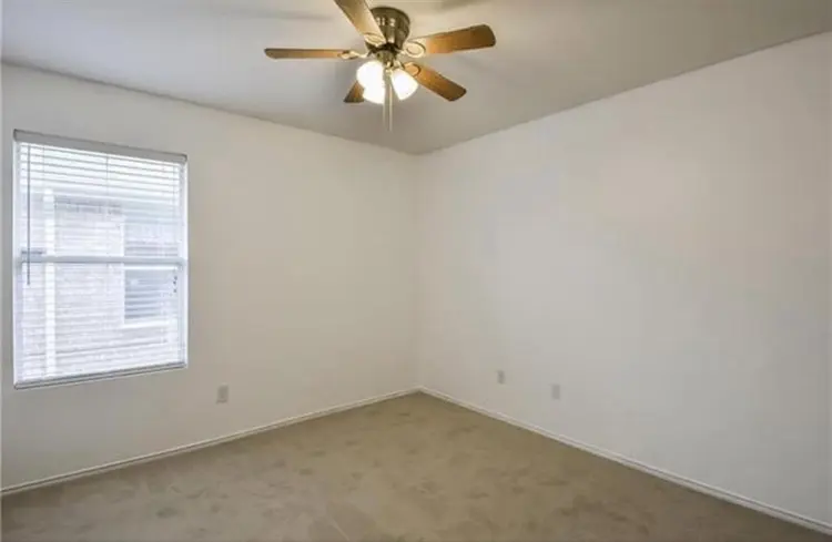 Rooms for rentt