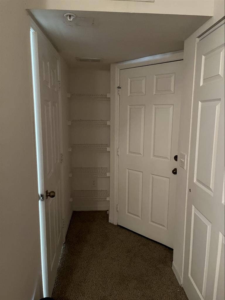 Sublet Male Unit 4x4