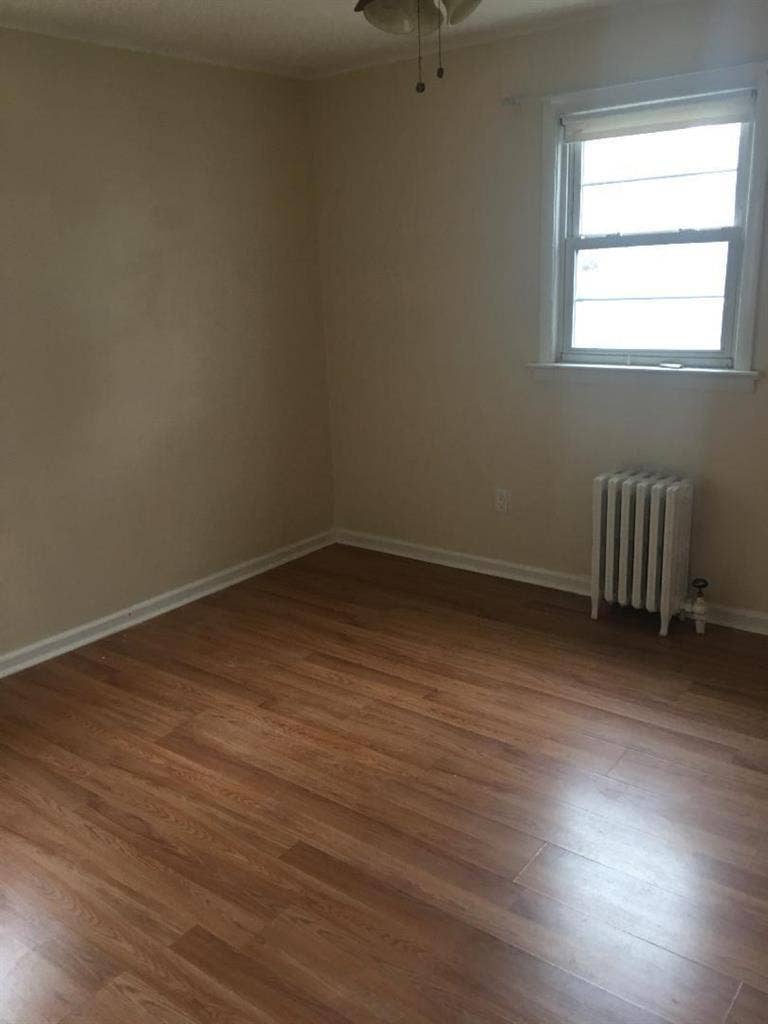Single bedroom all shared 3Br Apt