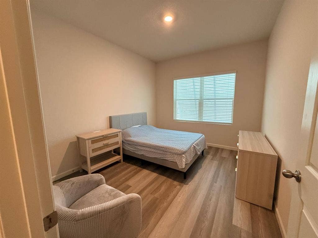 New Construction furnished Room