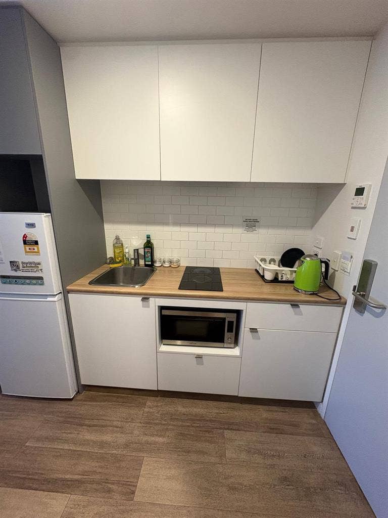 LEASE TRANSFER - Studio