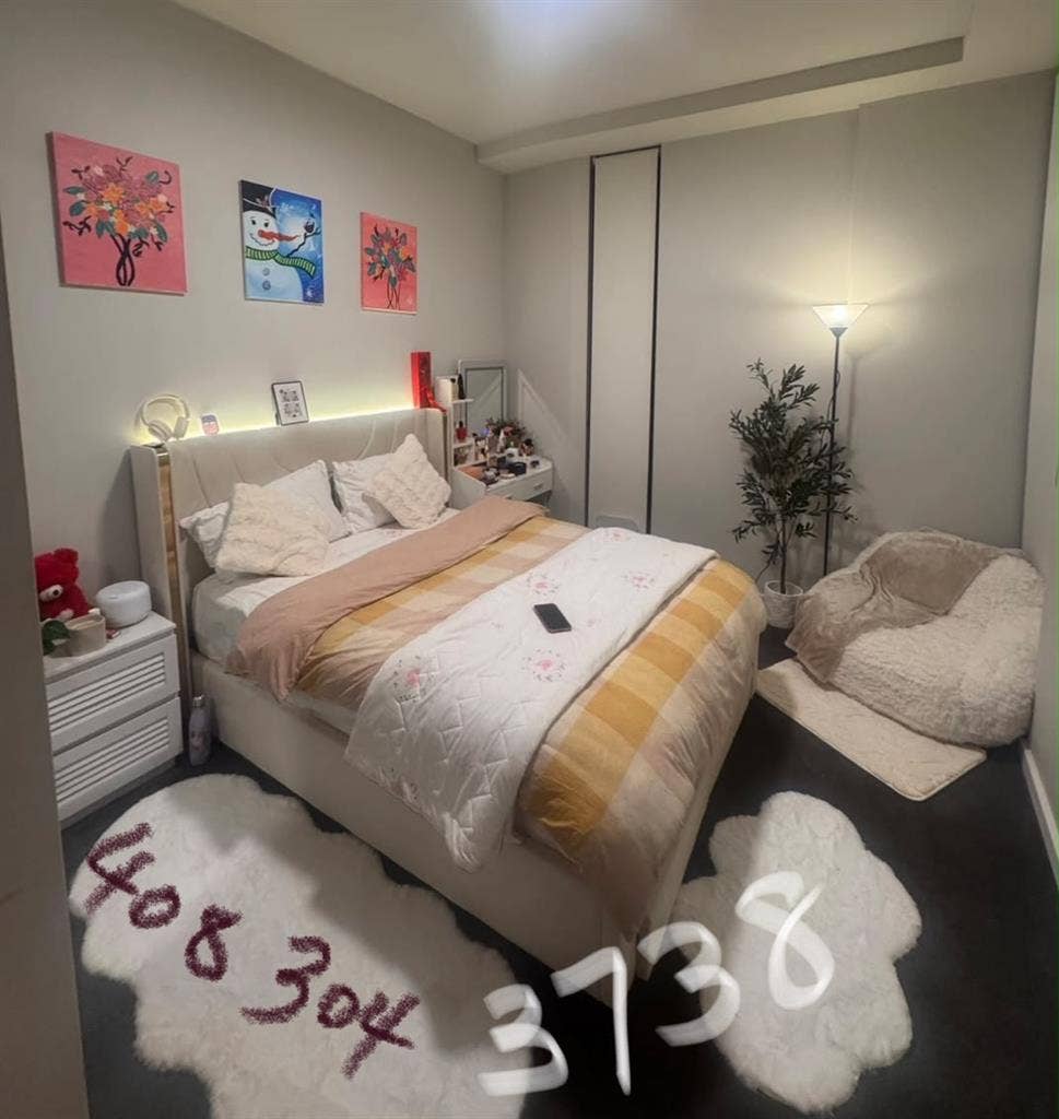 Please call me: 1 Private bedroom