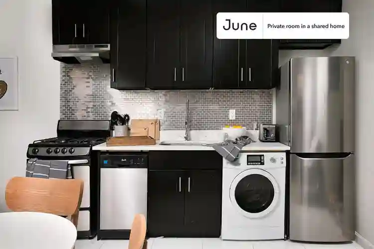 3 BR in New York City