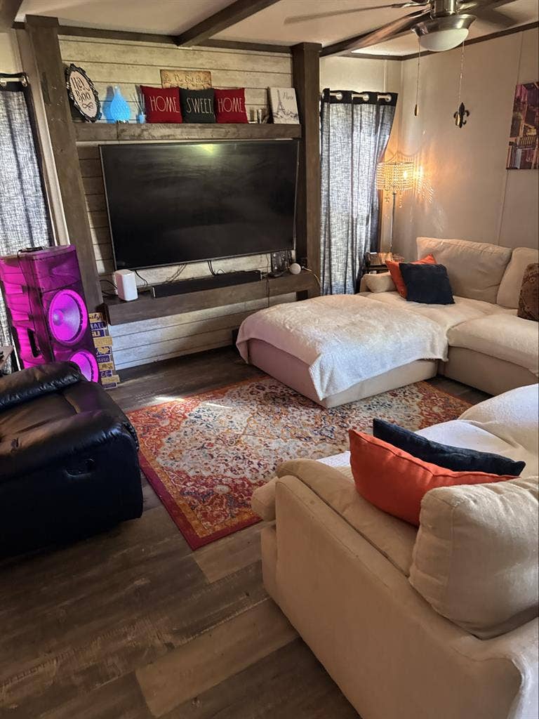 Nice room for rent