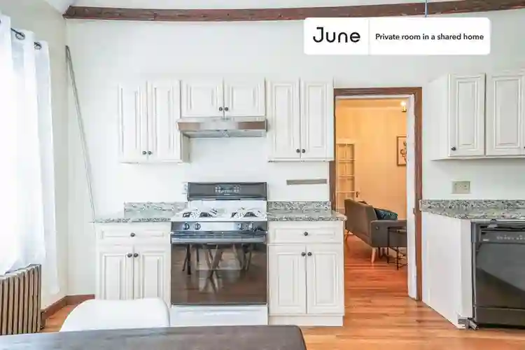 4 BR in Boston