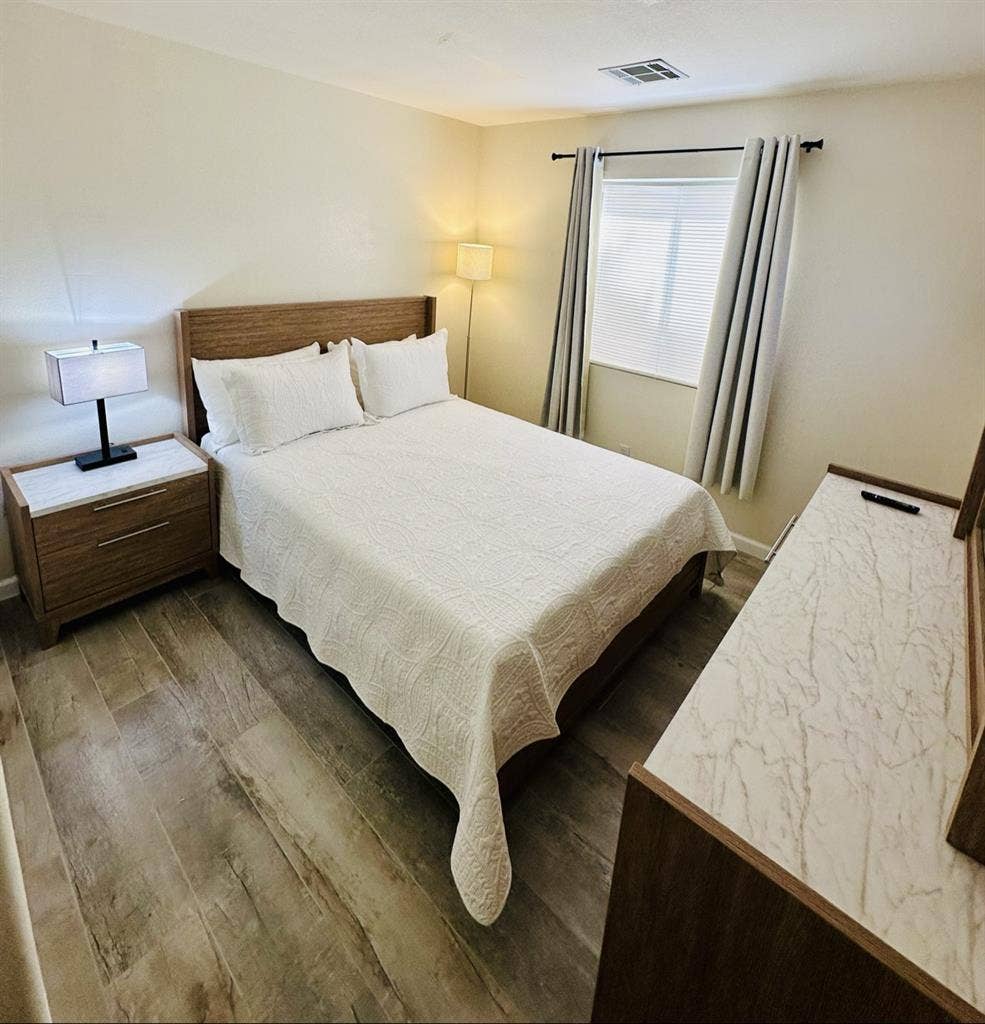 Furnished Queen Bedroom at $900