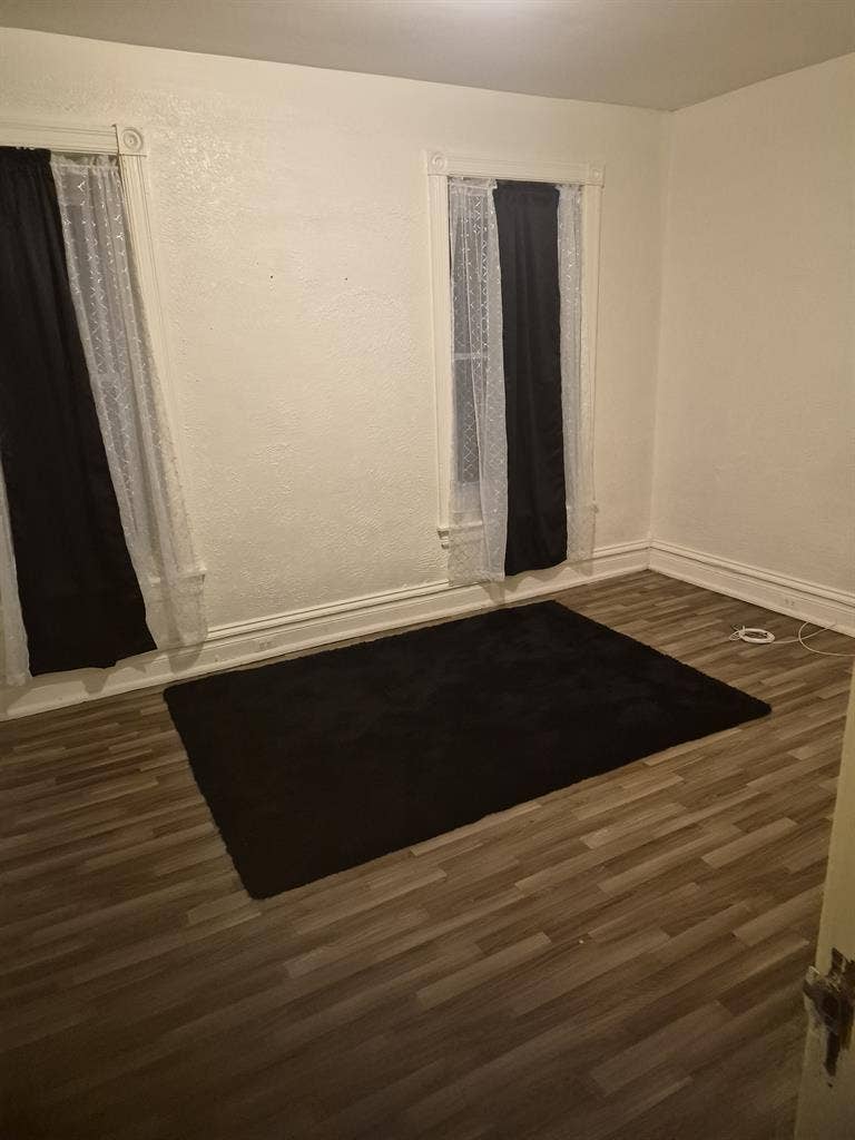 3x rooms for rent