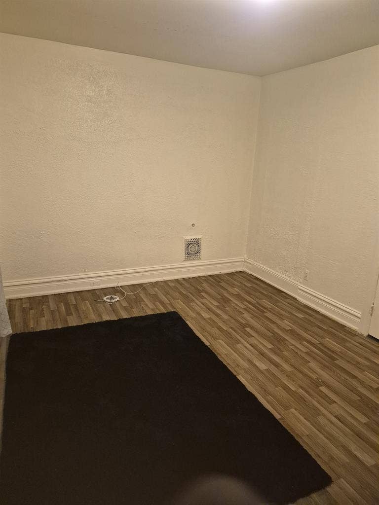3x rooms for rent